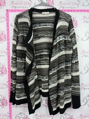 CB Cardigan knit crochet Textured Black & White Open-Front Knit Cardigan